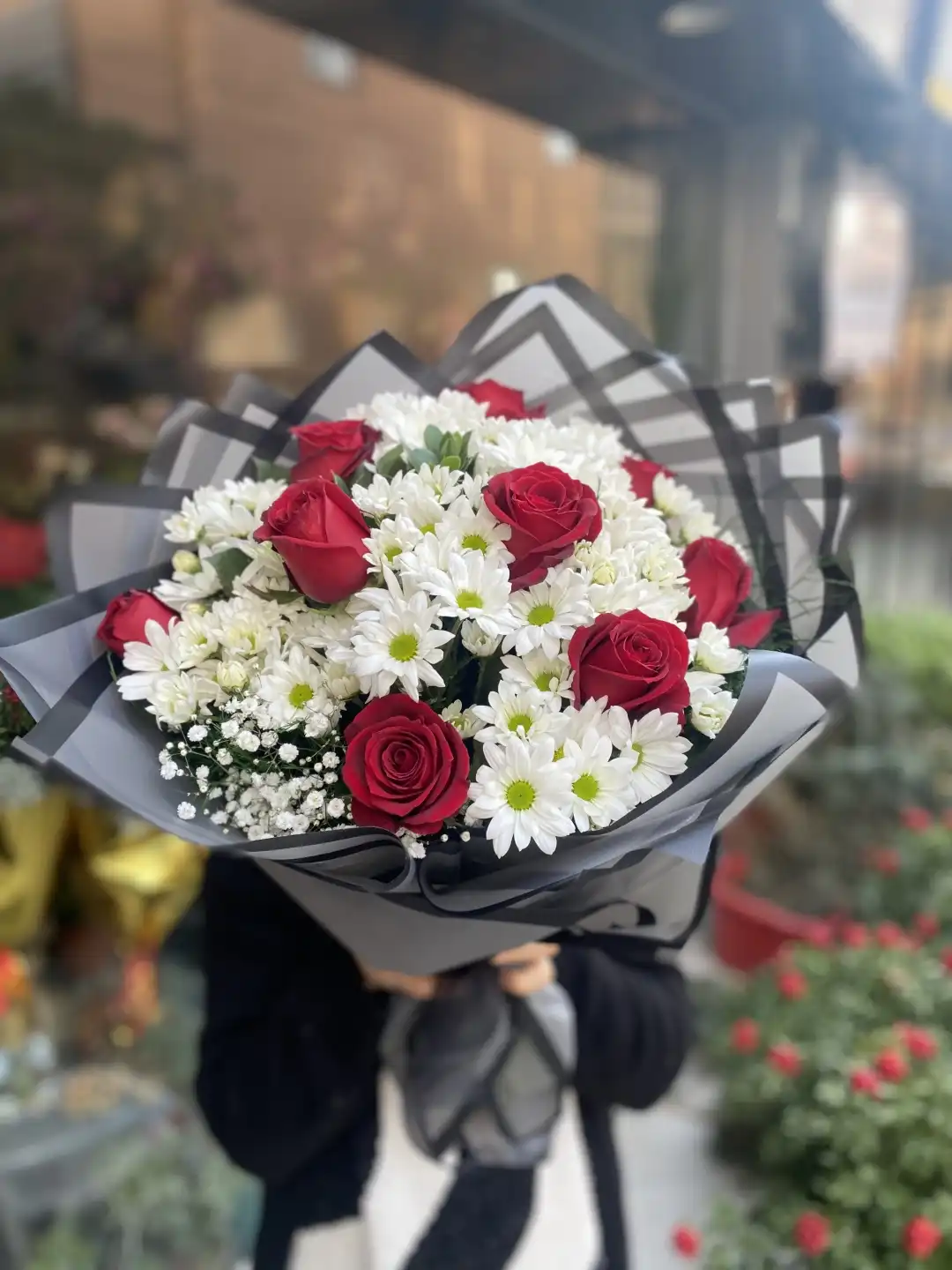 Papatya ve Kırmızı Gül Buketi