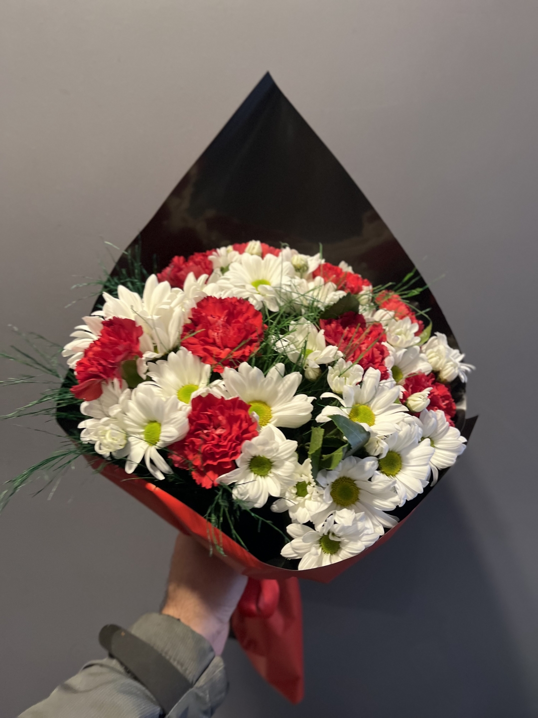 Papatya ve Karanfil Buketi