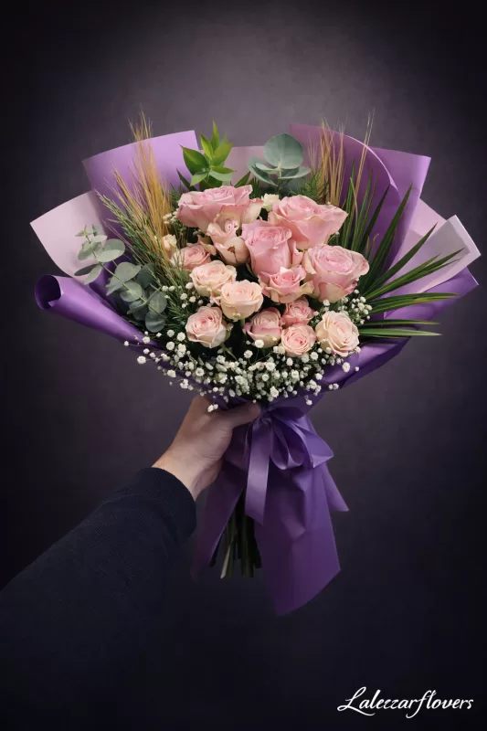 Premium Güller ve Çardak Güllerin Buluşması